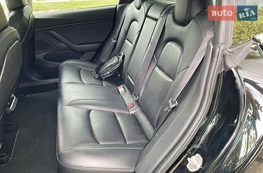 Седан Tesla Model 3 2019 в Нетішині