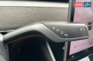 Седан Tesla Model 3 2019 в Нетішині