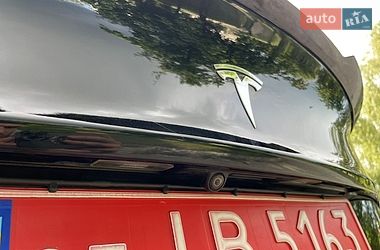 Седан Tesla Model 3 2019 в Нетішині