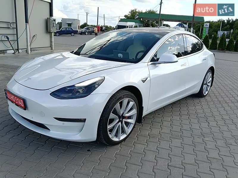 Tesla Model 3