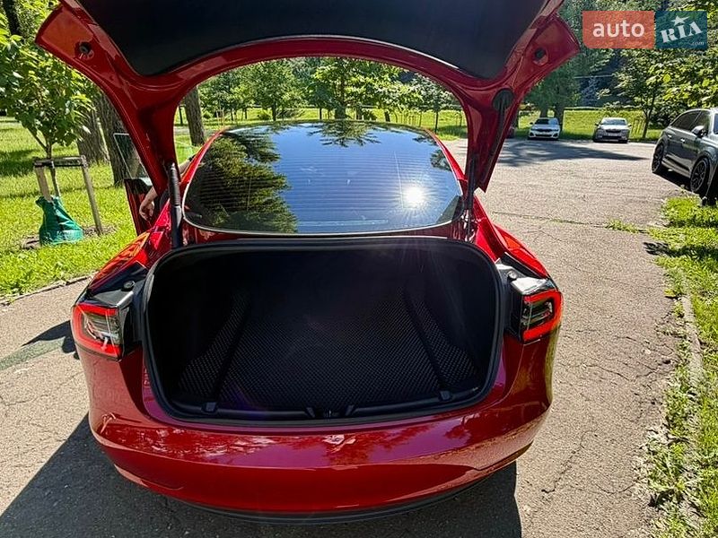 Седан Tesla Model 3 2022 в Києві фото 25 Седан Tesla Model 3 2022 в Києві