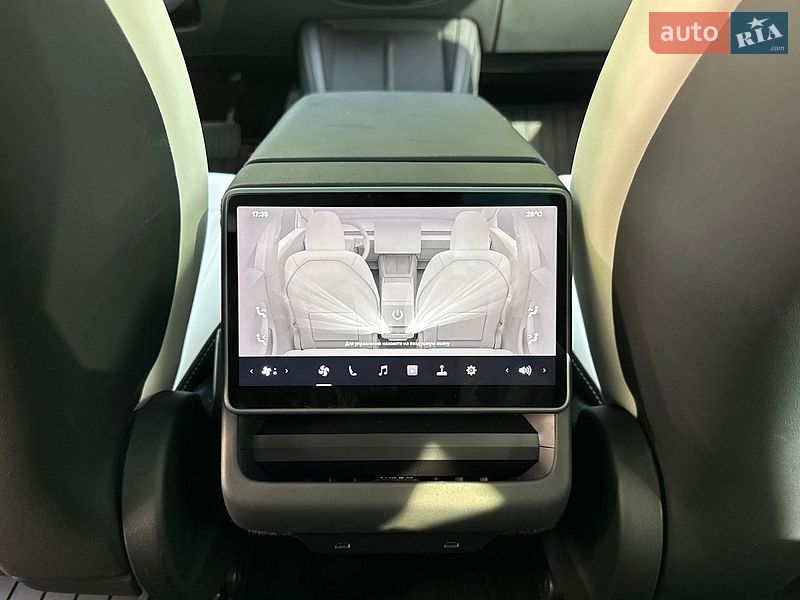 Седан Tesla Model 3 2025 в Харкові фото 14 Седан Tesla Model 3 2025 в Харкові