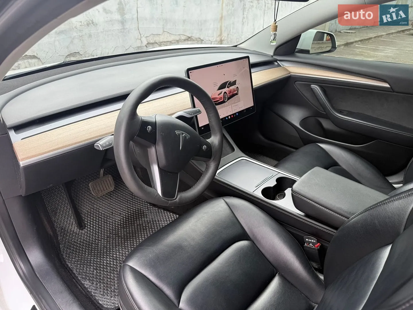 2022 Tesla Model 3 - мініатюра 8