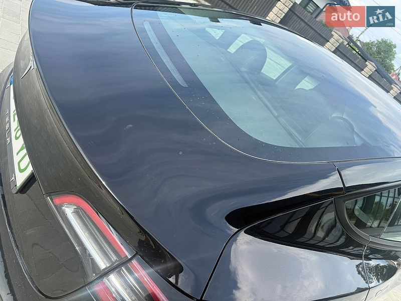 Седан Tesla Model 3 2022 в Львові
