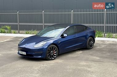 Седан Tesla Model 3 2023 в Киеве