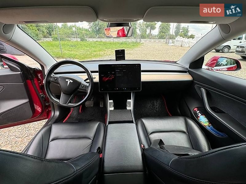 Седан Tesla Model 3 2018 в Ивано-Франковске фото 8 Седан Tesla Model 3 2018 в Ивано-Франковске