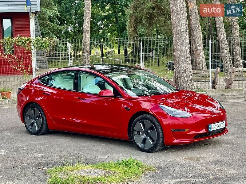 Седан Tesla Model 3 2021 в Вінниці
