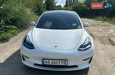 Седан Tesla Model 3 2023 в Дніпрі