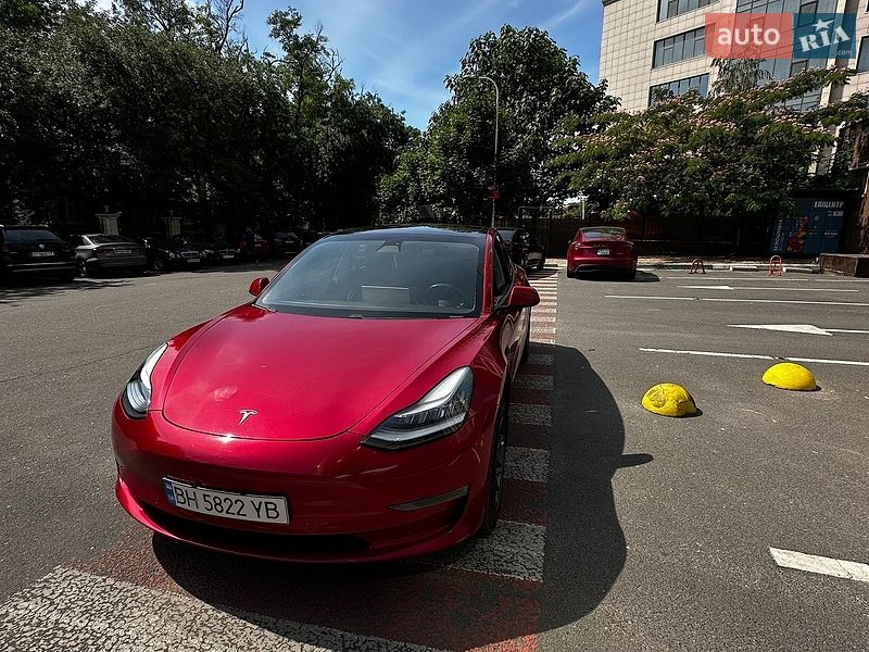 Tesla Model 3 2018