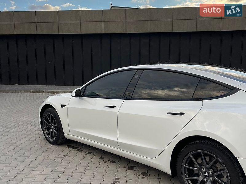 Седан Tesla Model 3 2021 в Кам'янець-Подільському