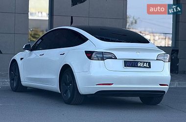 Седан Tesla Model 3 2022 в Кривому Розі