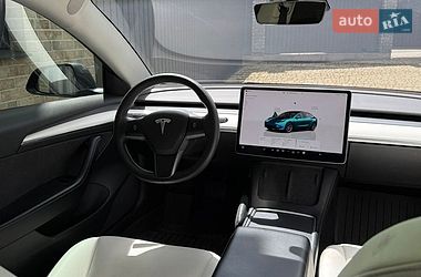 Седан Tesla Model 3 2022 в Києві