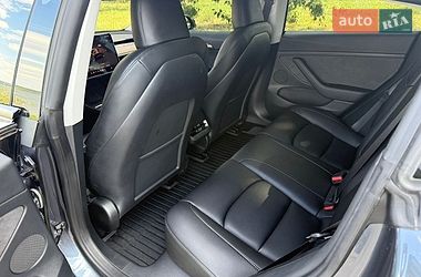 Седан Tesla Model 3 2023 в Днепре