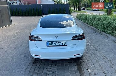 Седан Tesla Model 3 2021 в Кривом Роге