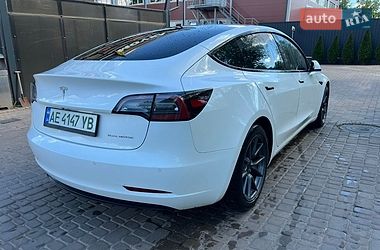 Седан Tesla Model 3 2021 в Кривом Роге