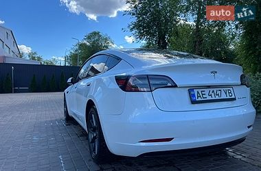 Седан Tesla Model 3 2021 в Кривому Розі