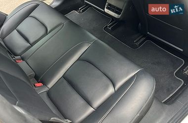 Седан Tesla Model 3 2021 в Кривом Роге