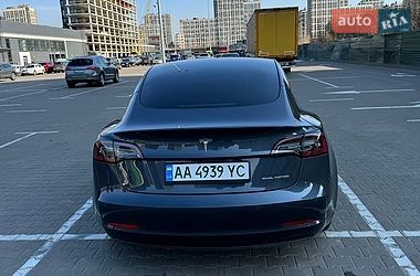 Седан Tesla Model 3 2022 в Києві
