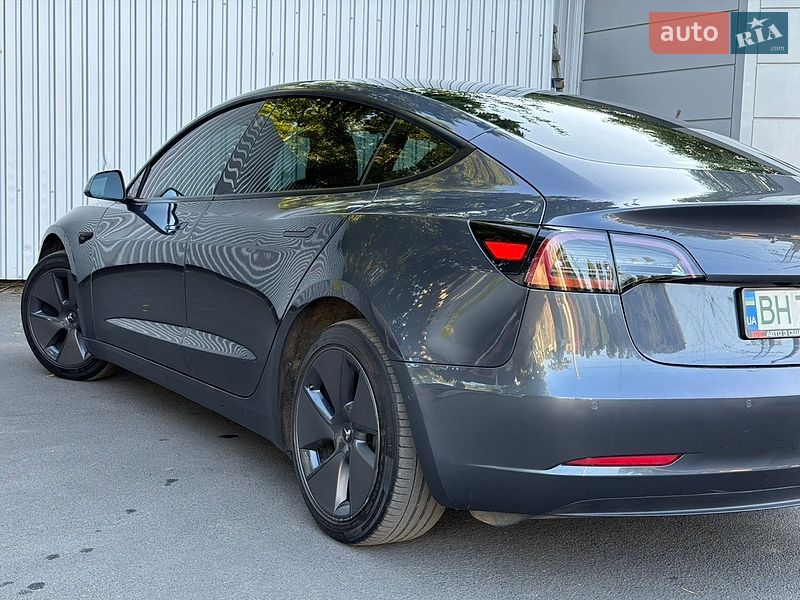 Седан Tesla Model 3 2022 в Одесі