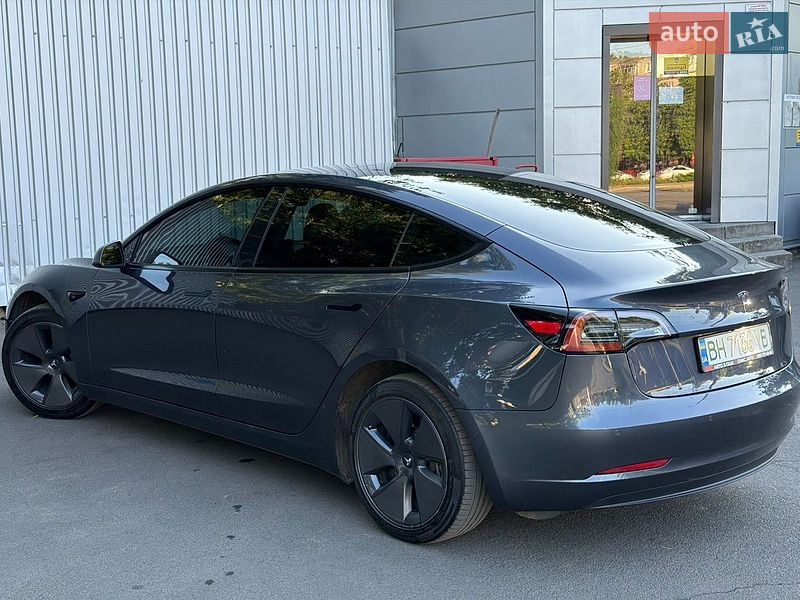 Седан Tesla Model 3 2022 в Одесі