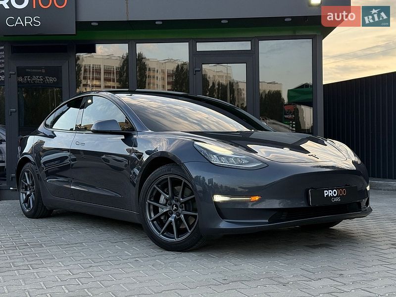 Седан Tesla Model 3 2022 в Киеве фото 12 Седан Tesla Model 3 2022 в Киеве