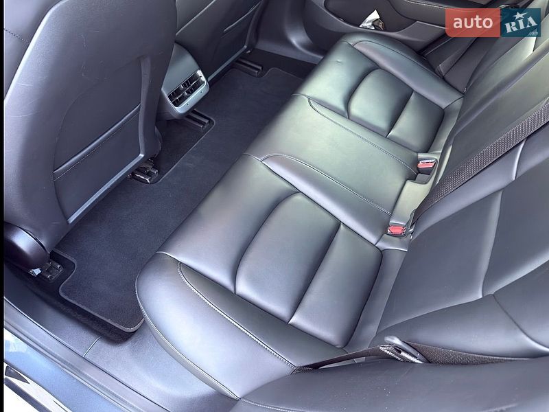 Седан Tesla Model 3 2022 в Киеве фото 28 Седан Tesla Model 3 2022 в Киеве