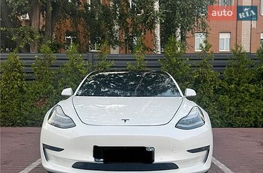 Седан Tesla Model 3 2019 в Черкасах фото 9 Седан Tesla Model 3 2019 в Черкасах