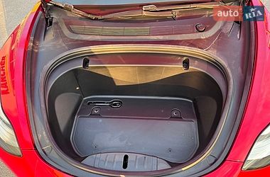Седан Tesla Model 3 2019 в Білій Церкві