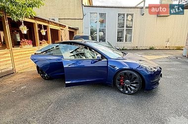 Седан Tesla Model 3 2023 в Харькове