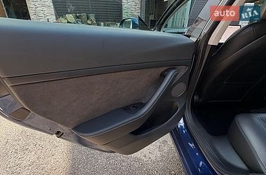 Седан Tesla Model 3 2023 в Харькове