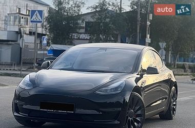 Седан Tesla Model 3 2021 в Днепре