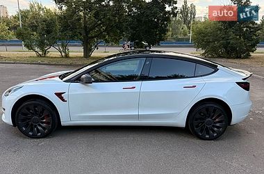 Седан Tesla Model 3 2021 в Киеве фото 3 Седан Tesla Model 3 2021 в Киеве
