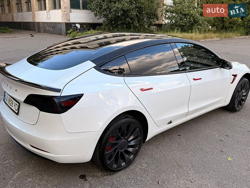 Седан Tesla Model 3 2021 в Киеве фото 5 Седан Tesla Model 3 2021 в Киеве