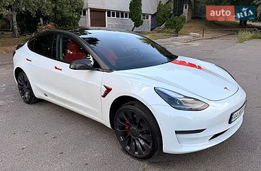 Седан Tesla Model 3 2021 в Киеве фото 6 Седан Tesla Model 3 2021 в Киеве