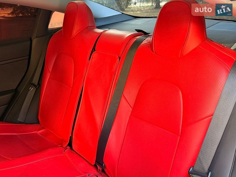 Седан Tesla Model 3 2021 в Киеве фото 16 Седан Tesla Model 3 2021 в Киеве