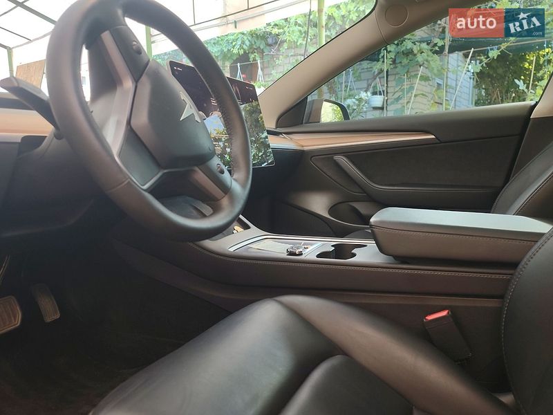 Седан Tesla Model 3 2023 в Одесі фото 10 Седан Tesla Model 3 2023 в Одесі