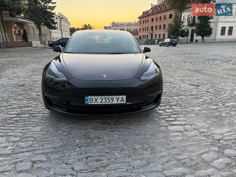 Седан Tesla Model 3 2023 в Каменец-Подольском
