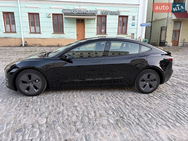 Седан Tesla Model 3 2023 в Каменец-Подольском