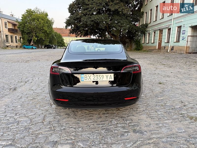 Седан Tesla Model 3 2023 в Каменец-Подольском