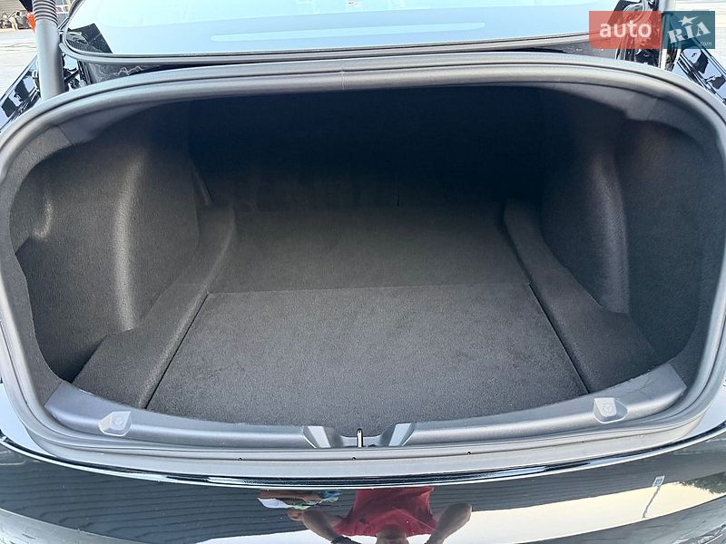 Седан Tesla Model 3 2023 в Каменец-Подольском