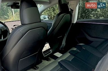 Седан Tesla Model 3 2024 в Одессе