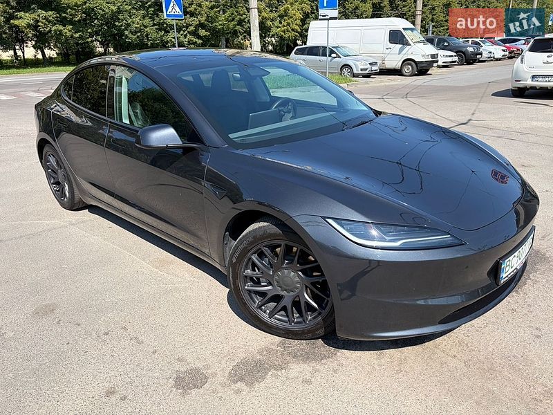 Седан Tesla Model 3 2024 в Львове фото 19 Седан Tesla Model 3 2024 в Львове