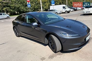 Седан Tesla Model 3 2024 в Львове фото 23 Седан Tesla Model 3 2024 в Львове