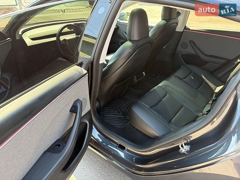 Седан Tesla Model 3 2024 в Львове фото 39 Седан Tesla Model 3 2024 в Львове