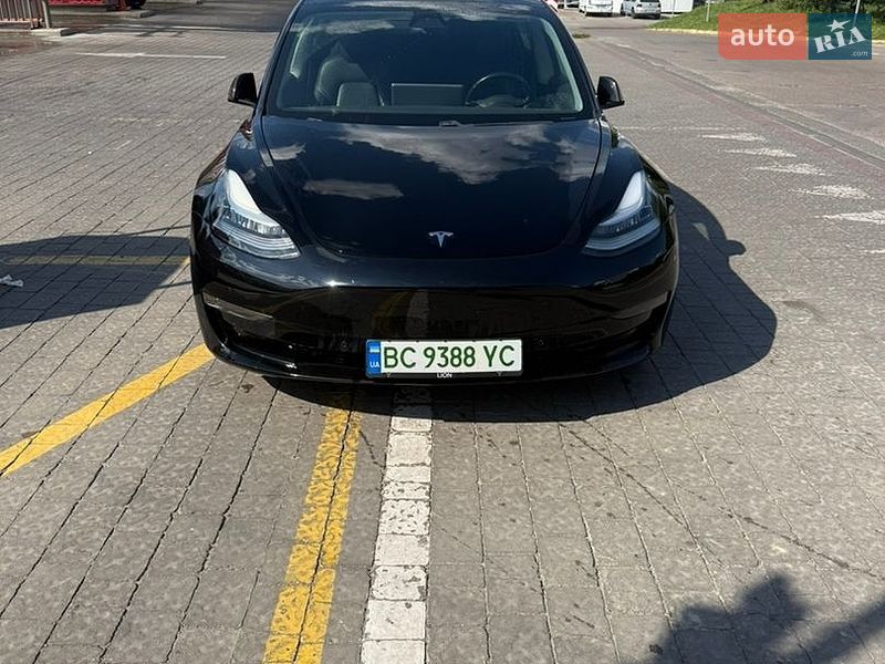 Tesla Model 3 2018