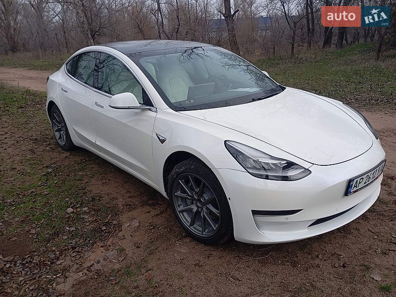 Седан Tesla Model 3 2020 в Запорожье