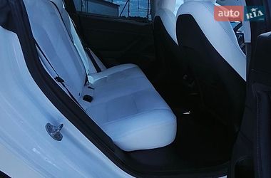 Седан Tesla Model 3 2021 в Львове