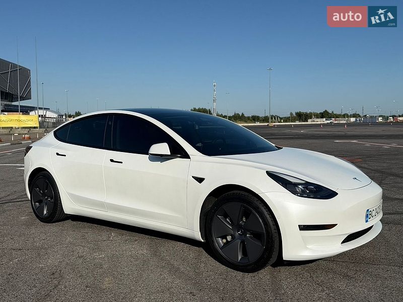 Седан Tesla Model 3 2021 в Львове фото Седан Tesla Model 3 2021 в Львове