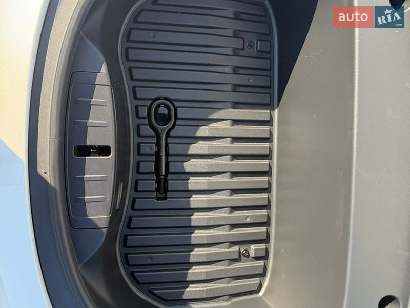 Седан Tesla Model 3 2021 в Львове фото 8 Седан Tesla Model 3 2021 в Львове