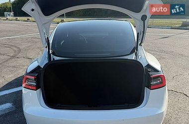 Седан Tesla Model 3 2021 в Львове фото 9 Седан Tesla Model 3 2021 в Львове